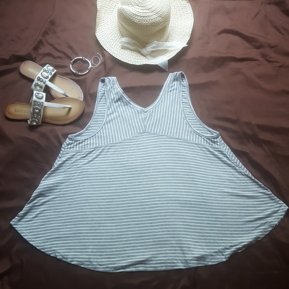 Top - Picture 3 of 5